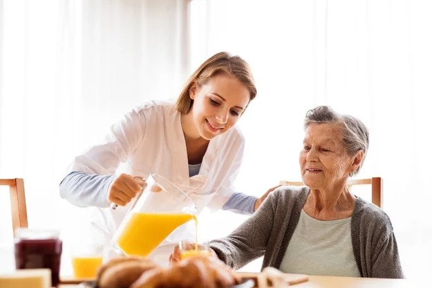 Exploring the Emotional and Social Benefits of Assisted Living